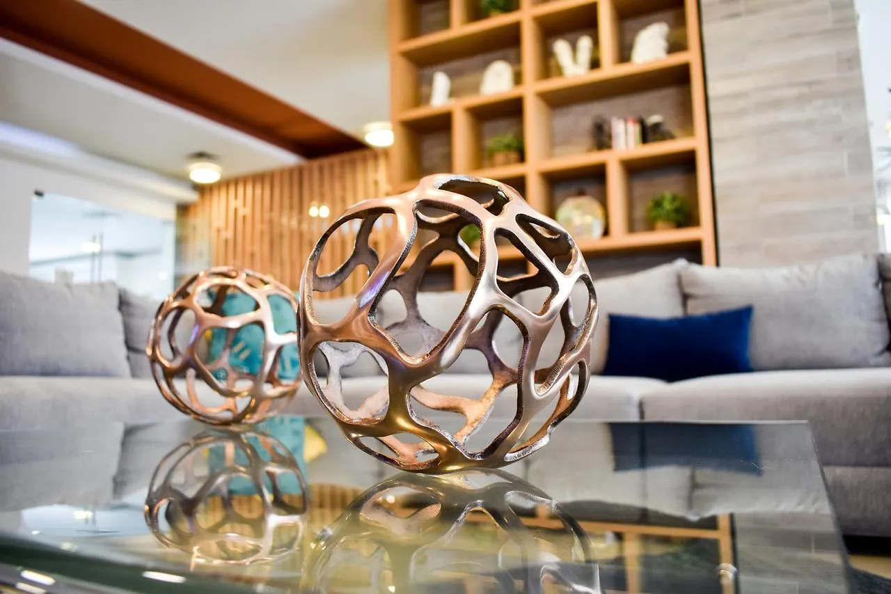 Barcelona Tower By Koox Luxury Collection Aparthotel Cancún