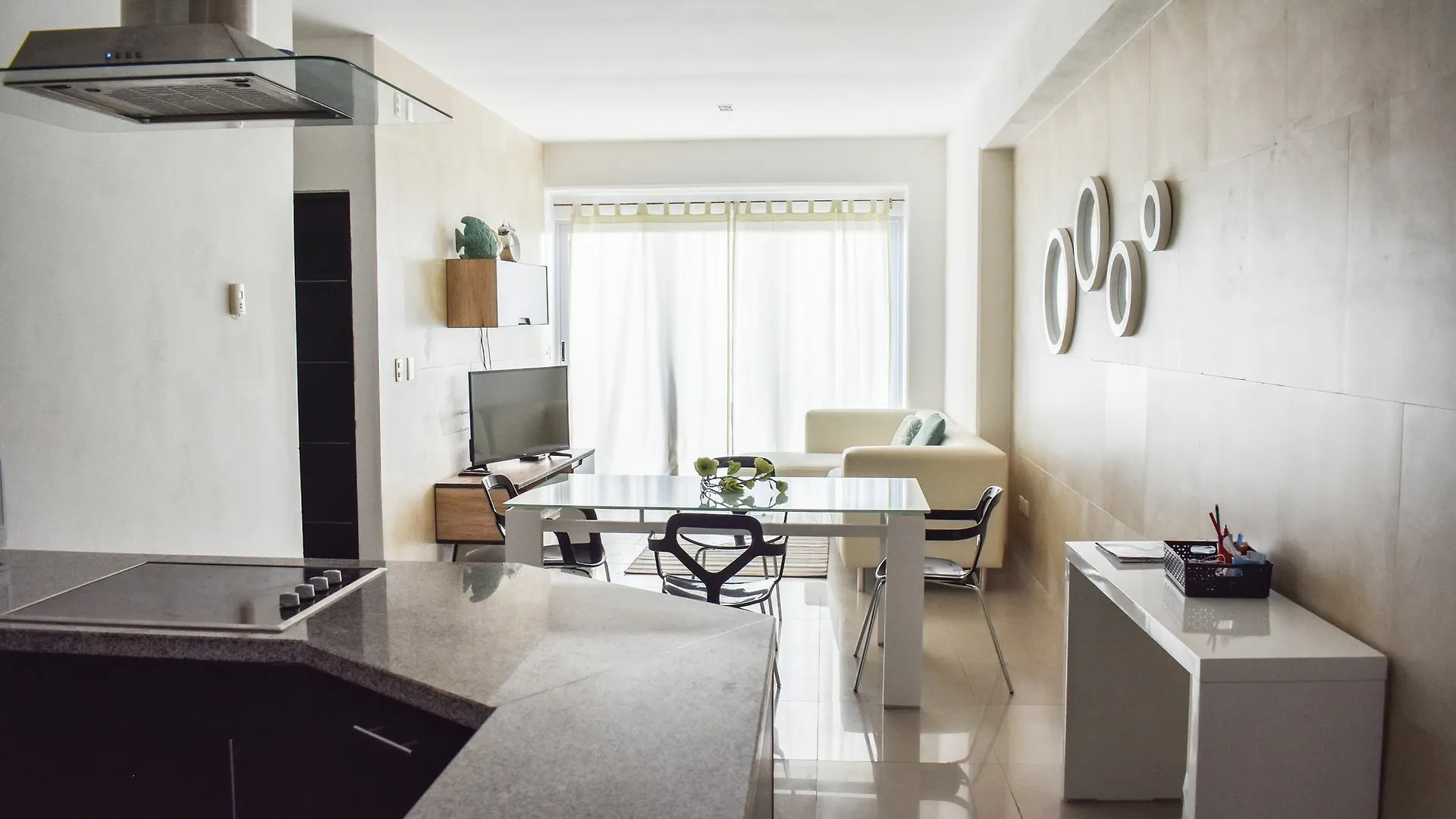 **  Barcelona Tower By Koox Luxury Collection Aparthotel Cancún Mexico